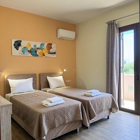 Villa Saint George Maroulás Esterno foto